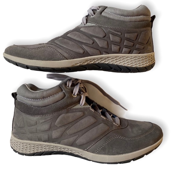 easy spirit hiking boots